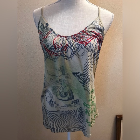 M. Rena Tops - Tank top leaf graphic